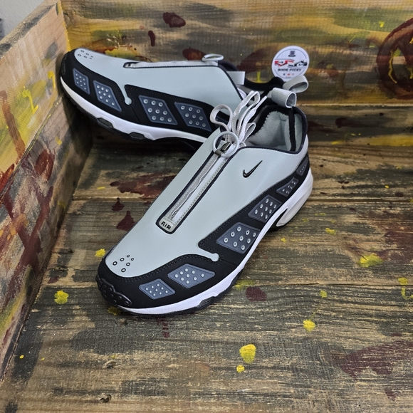 Nike Air Max SNDR HF1199 001 Silver Reflective Men Size‎ 10.5 Women Sz 12 No Box - Picture 1 of 8